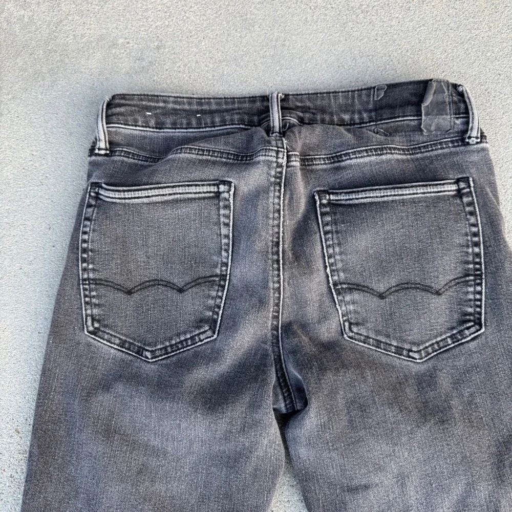 American Eagle Slim Straight Jeans Mens 31x32 Washed Black Denim Pants